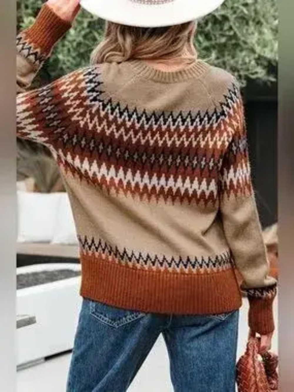 Geometric Pattern Long Sleeve Sweater - Picture 2 of 9